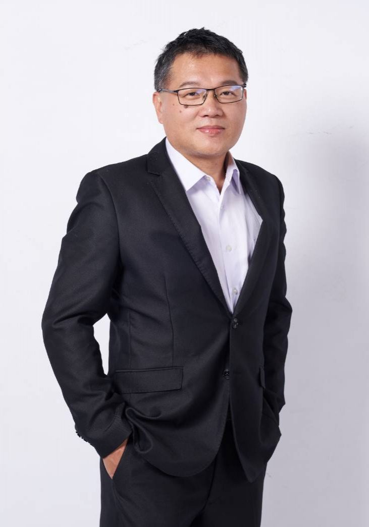 作者石志榮照片